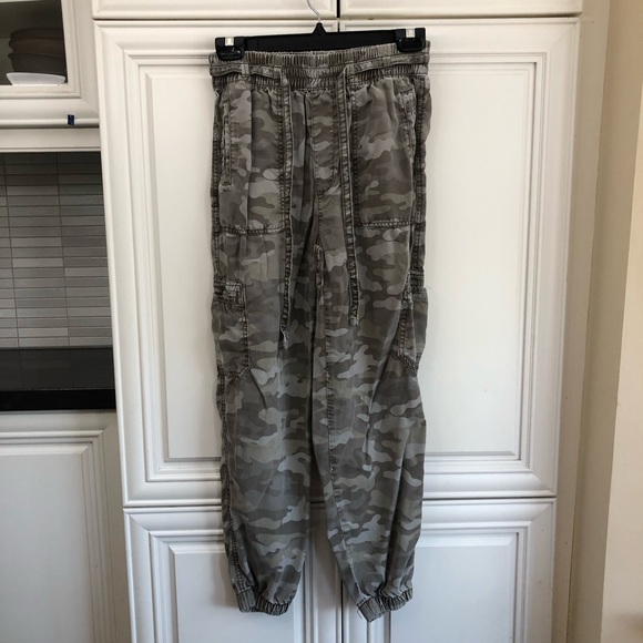 American Eagle Lyocell women’s joggers - Picture 1 of 13